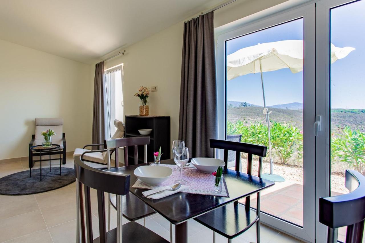 Corte Velada Guest House By Lovelystay Lagos Ngoại thất bức ảnh