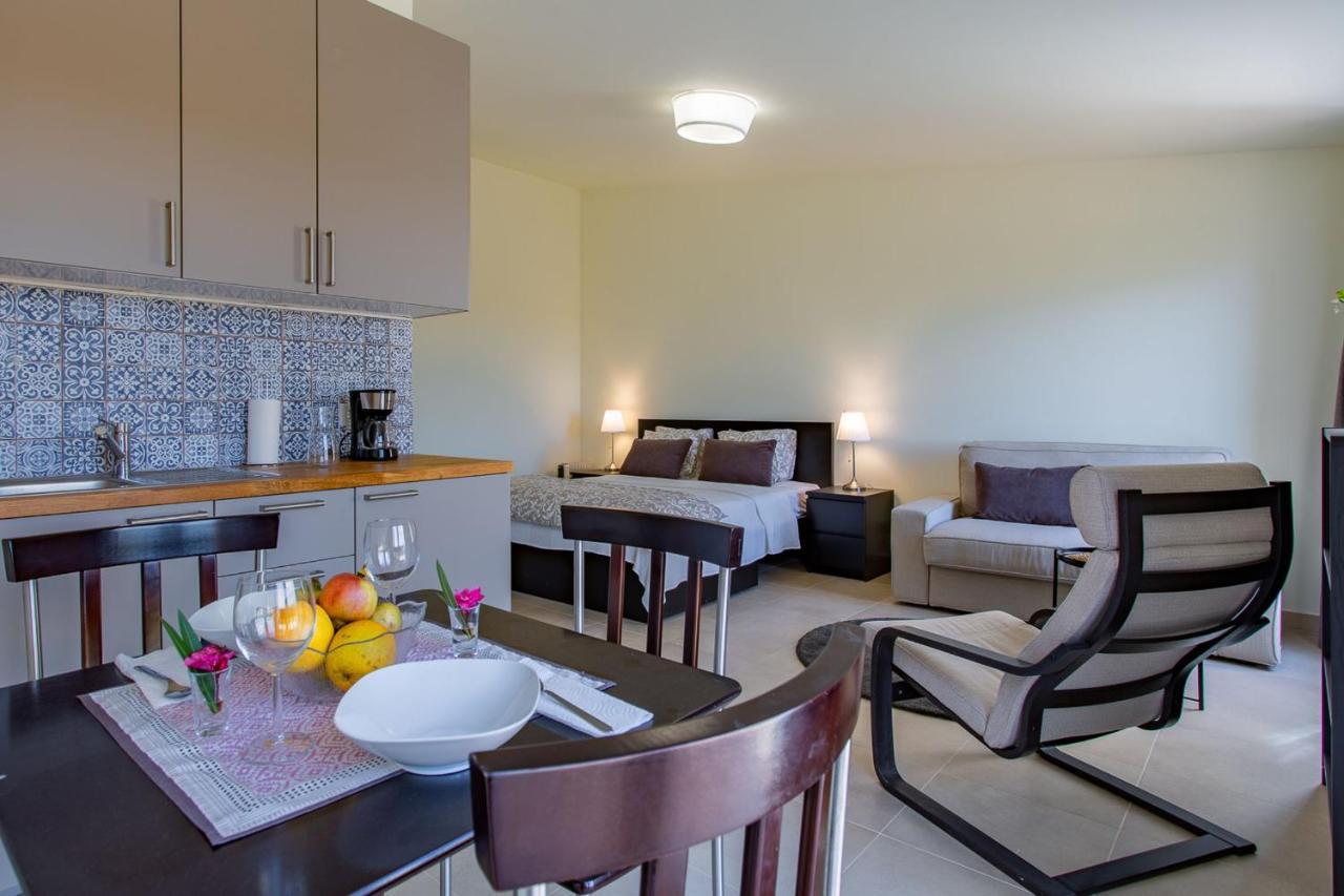 Corte Velada Guest House By Lovelystay Lagos Ngoại thất bức ảnh