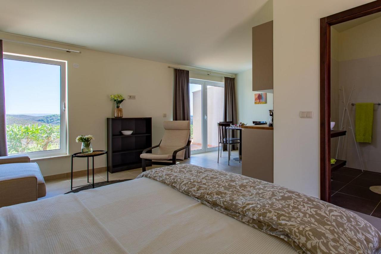 Corte Velada Guest House By Lovelystay Lagos Ngoại thất bức ảnh